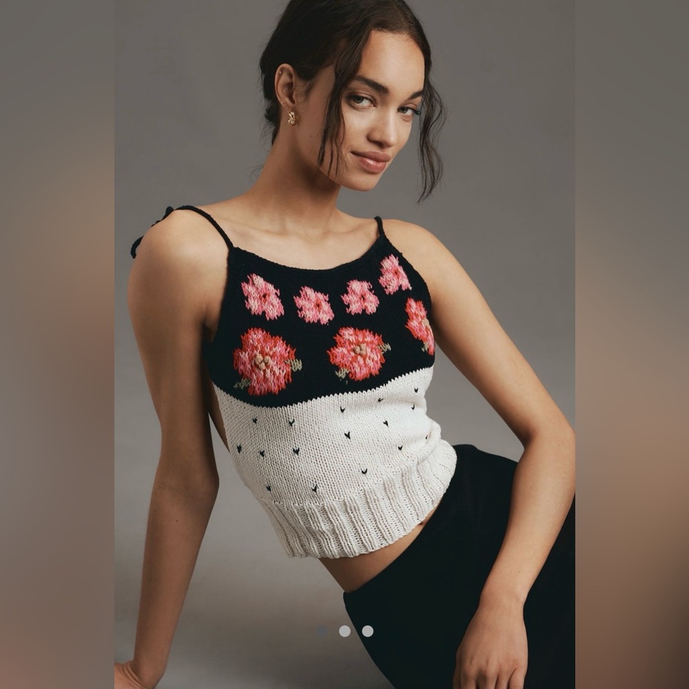 Mandinga Maggie Flower Icon Open Back Tank Top